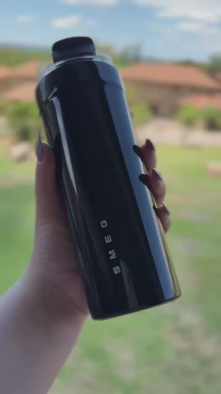 Wall Mug (Carbon Noir)